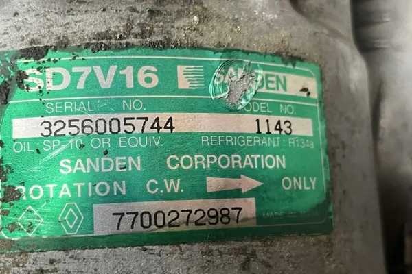 Compressore aria condizionata RENAULT MEGANE II SEDAN 7700272987 image 5