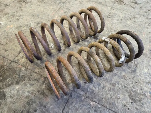 Etujousituksen Jouset OEM SPRĘŻYNY ZAWIESZENIA PRZÓD MERCEDES W123 image 3