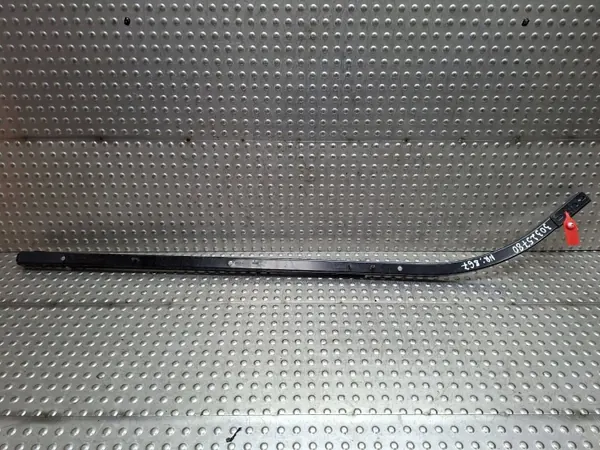 Guía de puerta corredera derecha OEM S26282867 Citroen image 2