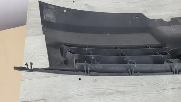 VW T5 Lift Transporter Grill OEM 7E0853653 image 8