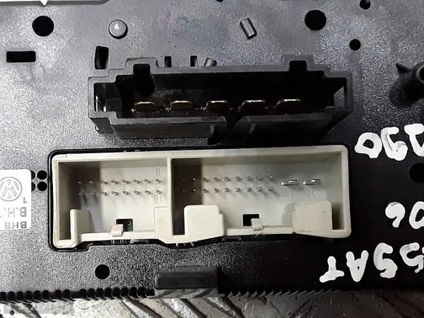 Module climatisation VW Passat OEM 1k0820047eb image 5