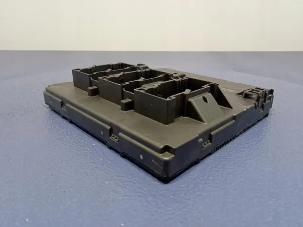 VW Passat B7 Mukavuusmoduuli OEM 3AA937087A image 6