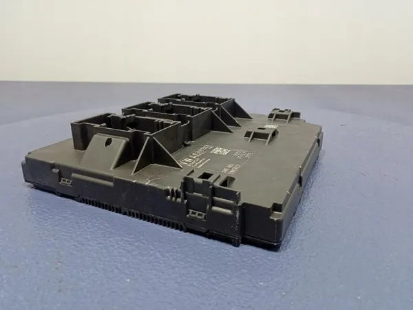 VW Passat B7 Mukavuusmoduuli OEM 3AA937087A image 7
