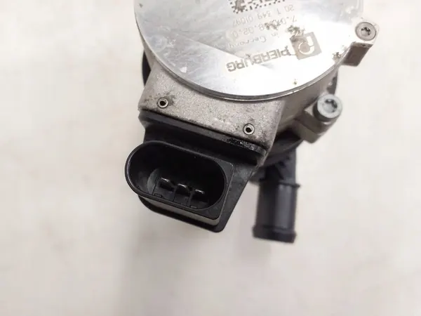 Vattencirkulationspump Audi 4KE965567B image 4