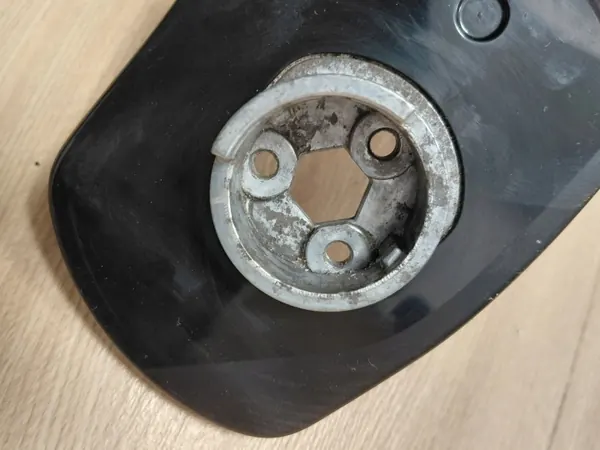 Suporte espelho direito Mazda MX-30 OEM - Usado image 3