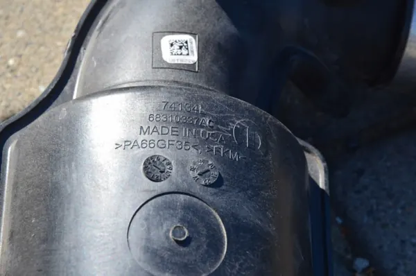 OEM K68310337AC Gasklep Luchtslang Jeep Wrangler image 4