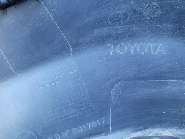 OEM 75652-K2011 Toyota Yaris Cross Lokasuoja Vasen Taka image 9