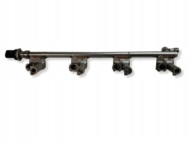 Conduto de combustível Land Rover OEM DW939G774AA - Usado image 2