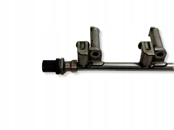 Conduto de combustível Land Rover OEM DW939G774AA - Usado image 7