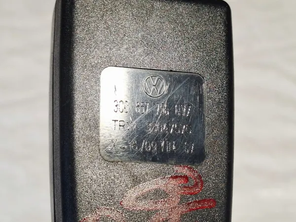 OEM 3C0857756 Etu-oikea turvavyön lukko VW Passat image 5