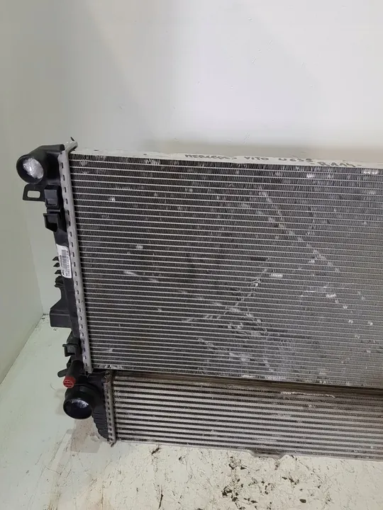 Waterintercooler A6395011201 Mercedes Vito W639 image 9