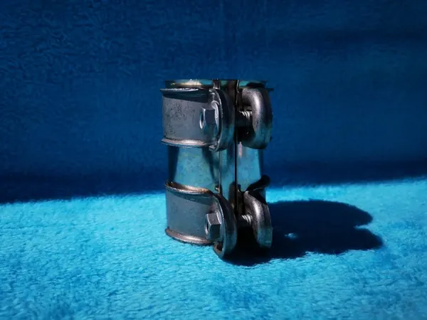 Mercedes-jousituskiinnike OEM A0009954602 image 4