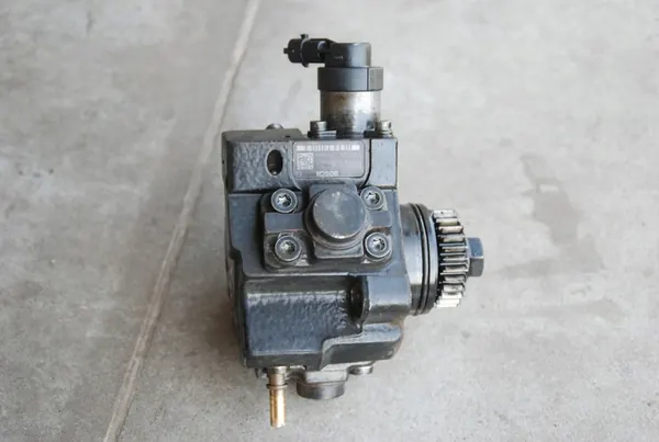 Injectiepomp RENAULT MASTER MOVANO MEGANE III SCENIC image 4