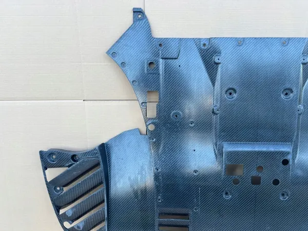 Ferrari SF90 XX Carbon Frontbodenabdeckung OEM image 5