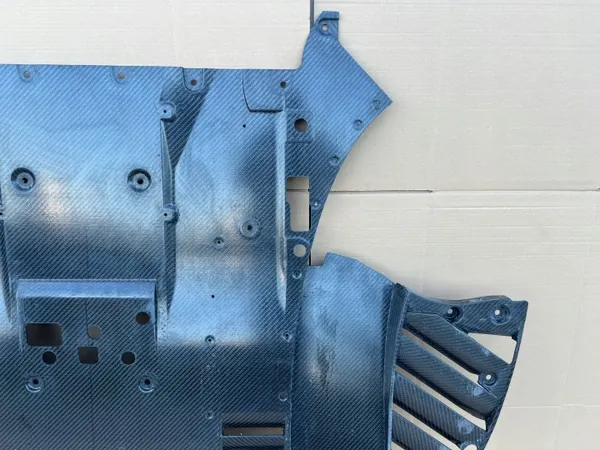 Ferrari SF90 XX Carbon Frontbodenabdeckung OEM image 6