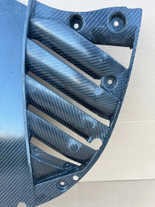 Ferrari SF90 XX Carbon Frontbodenabdeckung OEM image 9