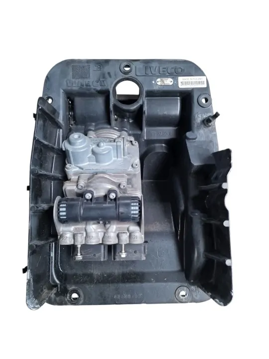 Iveco S-WAY Pääjarruventtiili OEM 4462300272 image 2