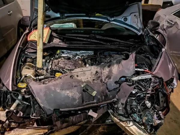 Renault Laguna Alternator 2009 2.0L 8200654785 image 7