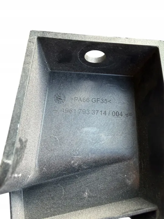 Support d'Aileron Mercedes Actros MP5 OEM A9617933714 image 3