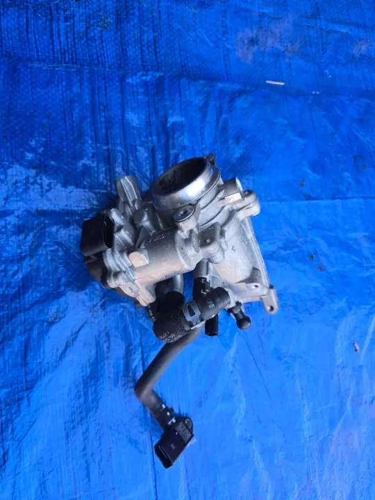 Gebrauchter Audi OE Vergaser OEM 04L128063A Q3 2.0L image 3