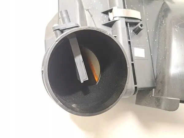 BMW Ilmansuodattimen kotelo image 9