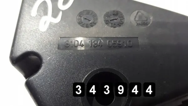 VW Audio-versterker OEM AM-343944 voor Golf 2005 image 4