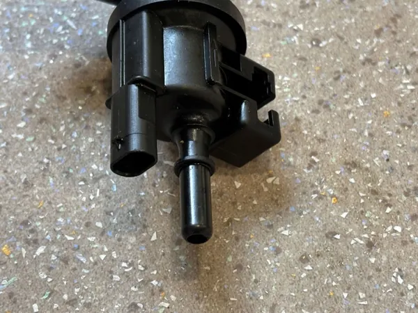 BMW OE Tankventil & Schlauchset OEM 7643106 image 10