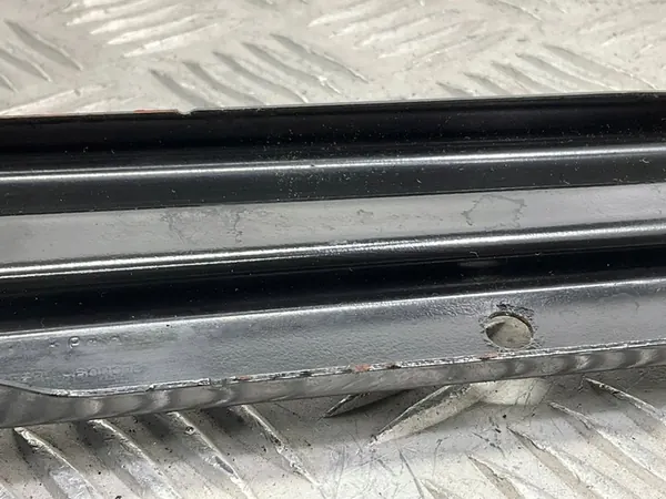 Kylarfäste Skoda Superb B8 2016 3V0806929 image 5