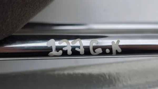 Volvo V70 2009 Rücksitzkopfstütze OEM AMD233057 image 7