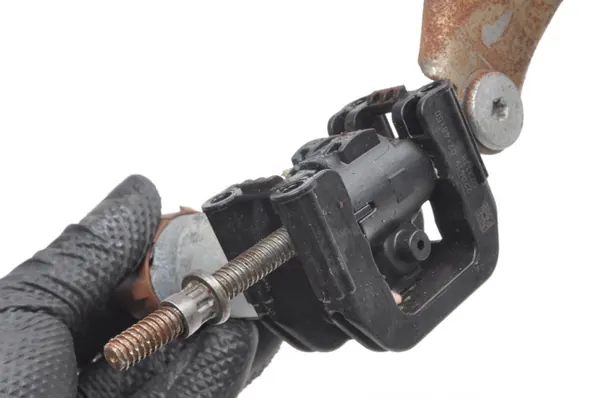 Moteur Siège Volvo OEM C06710-107 Côté Droit image 6