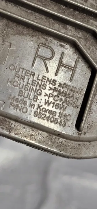 LÂMPADA DE REVERSE CHEVROLET CRUZE HATCHBACK 95240543 image 4