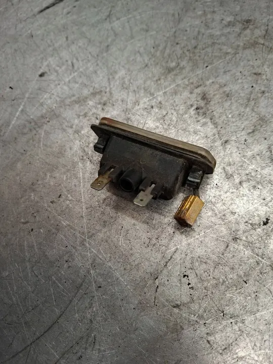 Luz de matrícula Mercedes-Benz ML W164 OEM NIC29498 image 5