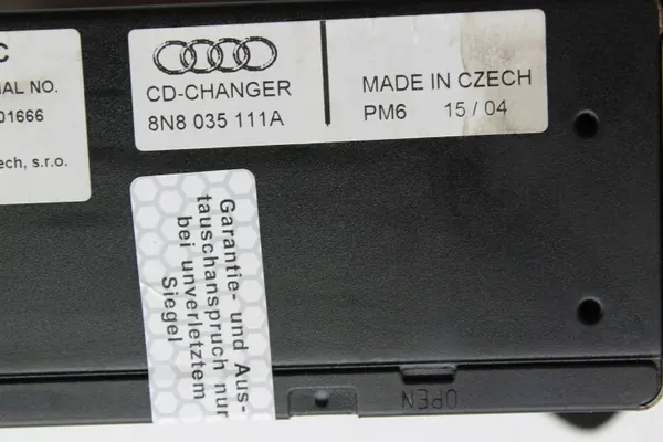 Audi OE 8N8035111A gebruikte raambediening image 5