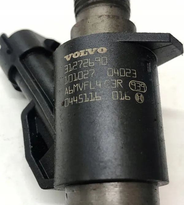 Begagnad injektor 0445116016 Volvo 2.4 D image 2