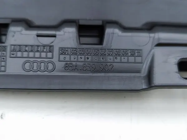 Raamrubber OEM 83A839902 rechter achterdeur Audi Q3 image 10