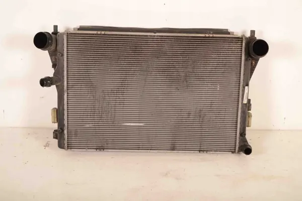 Peças de refrigeração VW Passat Variant B7 1.6L 3AA121253 image 3