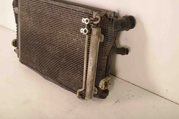 Peças de refrigeração VW Passat Variant B7 1.6L 3AA121253 image 4