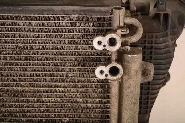 Peças de refrigeração VW Passat Variant B7 1.6L 3AA121253 image 6