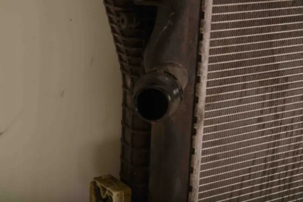 Peças de refrigeração VW Passat Variant B7 1.6L 3AA121253 image 8