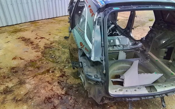 Garde-boue arrière gauche OEM 9817/Wrakowisko Astra V K image 3