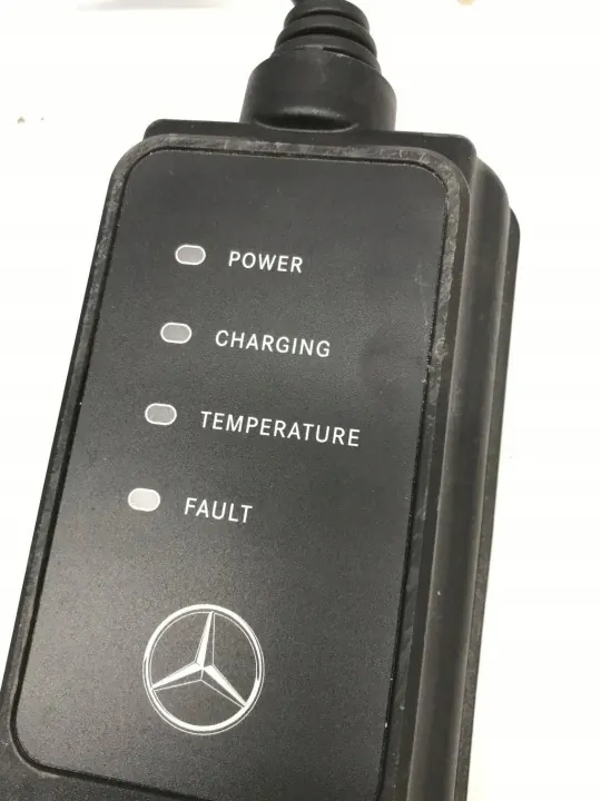Câble de charge Mercedes OEM A0005837603 - Occasion image 3