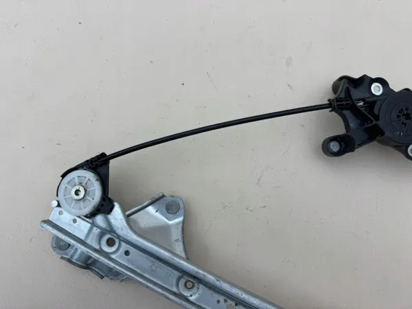 OEM TOYOTA RAV4 V 5 19R- Régulateur Vitre Avant Droit image 7