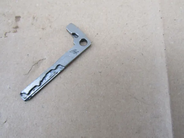 Inserção de Fechadura Porta Esquerda OEM Mercedes CLK image 4