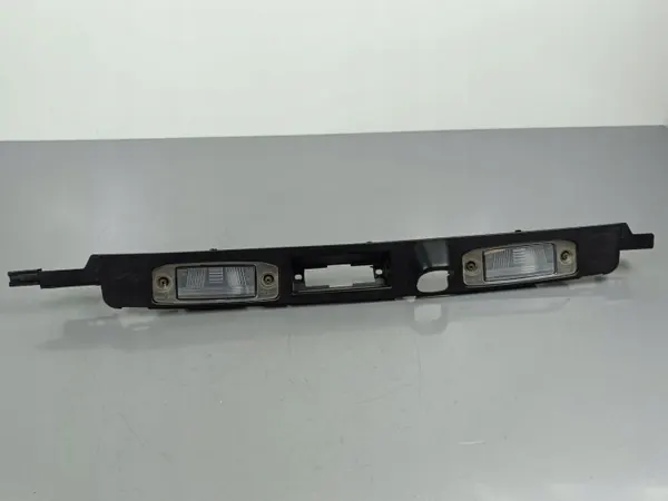 Feu de plaque Hyundai Kona OEM 87312J9510 image 2