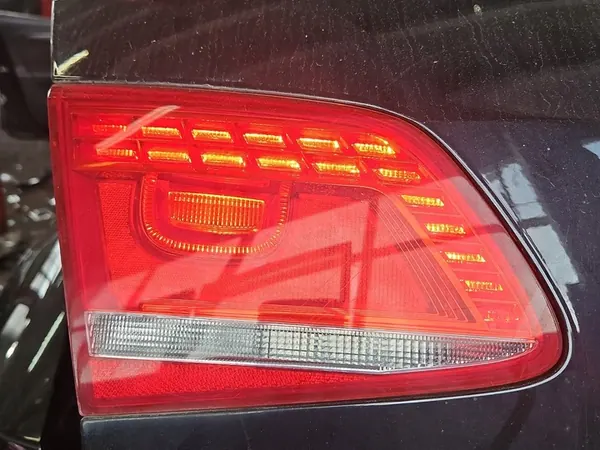 Luz trasera izquierda LED VW Passat B7 OEM image 2