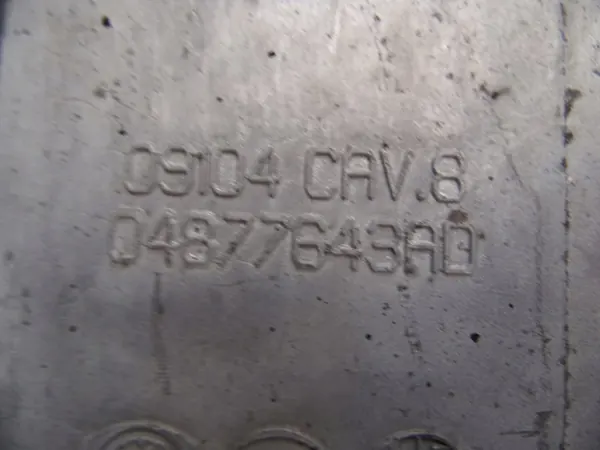 Jeep Cherokee Etuakseli OEM 4877643AD image 4