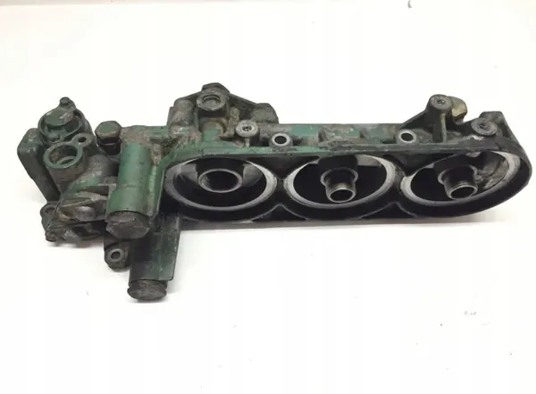 OEM 8131101 Volvo Ölfiltergehäuse Motor image 6