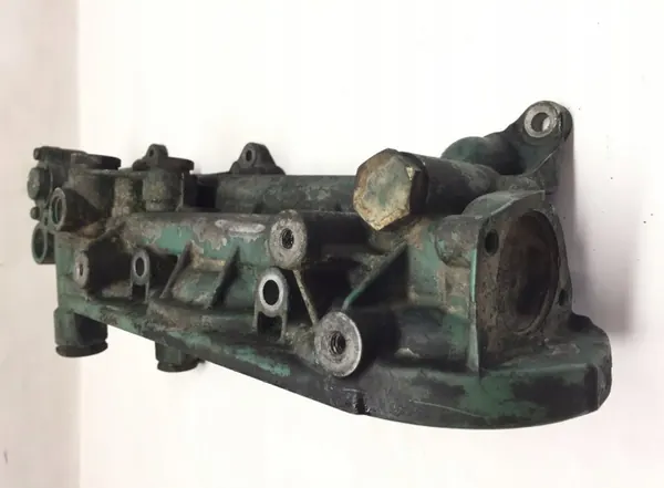 OEM 8131101 Volvo Ölfiltergehäuse Motor image 8