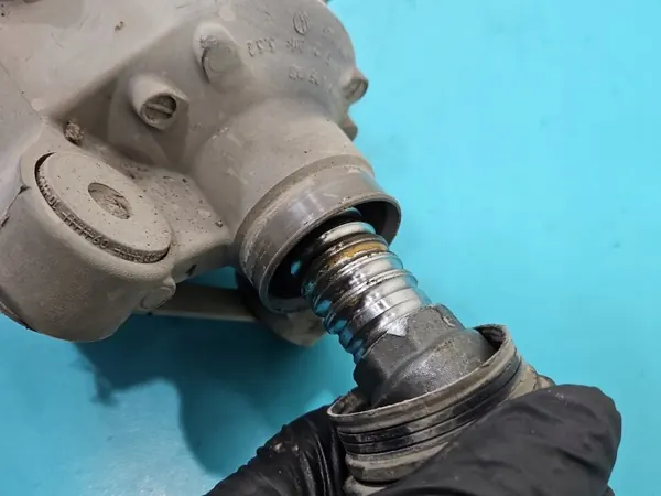 Ohjausvaihde hammastanko OEM 3AB423050 VW Passat B7 image 4