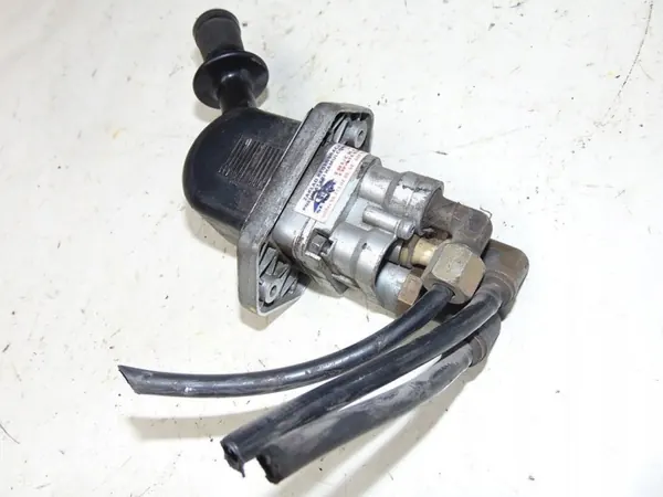 Soupape de frein à main Volvo FL6 OEM 9617232120 image 5